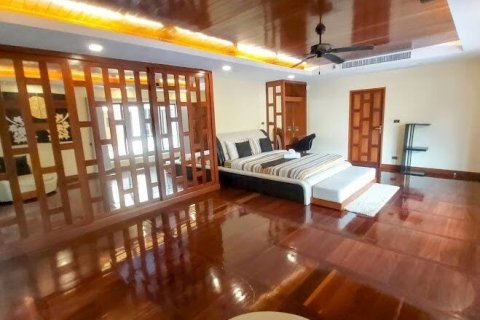 Maison à Pattaya, Thaïlande 4 chambres № 147770 - photo 12