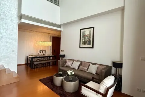 Кондоминиум с 2 спальнями в Сатхоне, Бангкок, Таиланд № 147776 - фото 2