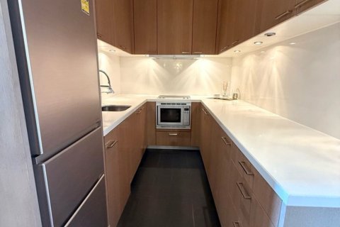 Кондоминиум с 2 спальнями в Сатхоне, Бангкок, Таиланд № 147776 - фото 5