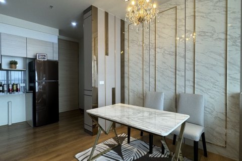 Condo à Khlong Toei, Bangkok, Thaïlande, 2 chambres  № 147775 - photo 1