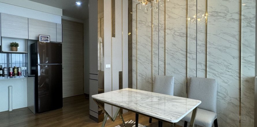 Condo à Khlong Toei, Bangkok, Thaïlande, 2 chambres  № 147775