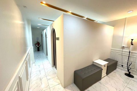 Таунхаус в Банг Круае, Таиланд с 4 спальнями  № 137950 - фото 12