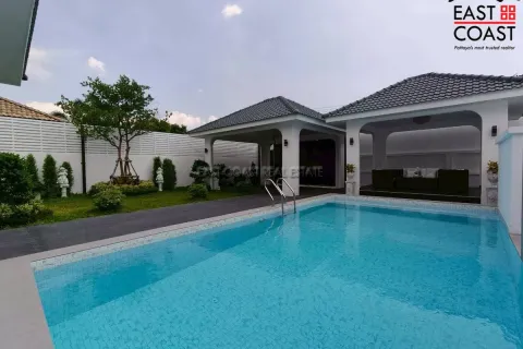 Casa de 3 dormitorios en Pattaya, Tailandia № 212579 - foto 4