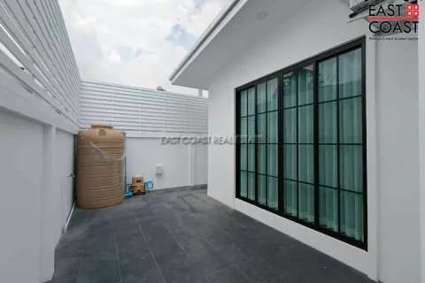 Casa de 3 dormitorios en Pattaya, Tailandia № 212579 - foto 5