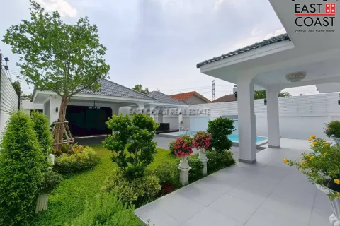 Casa de 3 dormitorios en Pattaya, Tailandia № 212579 - foto 8