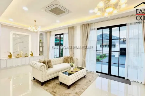 Casa de 3 dormitorios en Pattaya, Tailandia № 212579 - foto 16