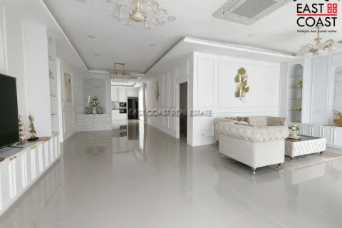 Casa de 3 dormitorios en Pattaya, Tailandia № 212579 - foto 11