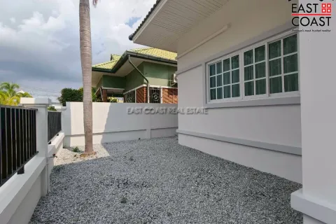 Casa de 3 dormitorios en Pattaya, Tailandia № 212580 - foto 3