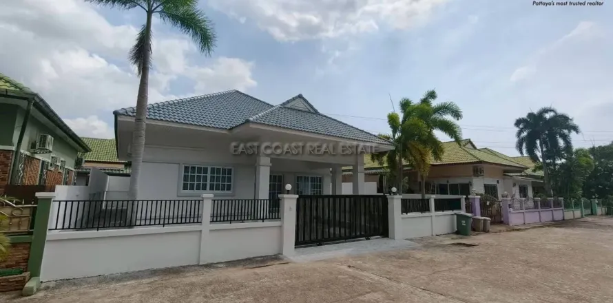Casa de 3 dormitorios en Pattaya, Tailandia № 212580