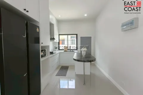 Casa de 3 dormitorios en Pattaya, Tailandia № 212577 - foto 16