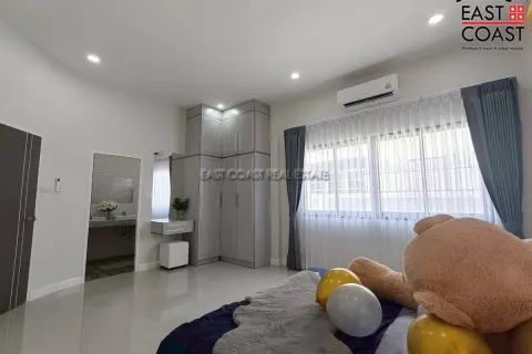 Casa de 3 dormitorios en Pattaya, Tailandia № 212577 - foto 5
