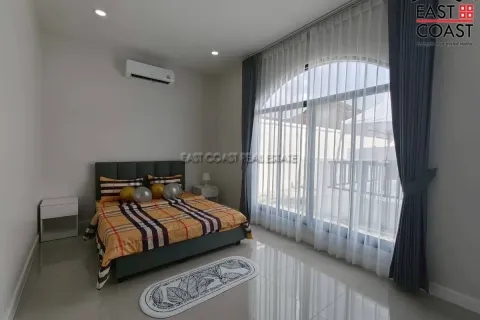 Casa de 3 dormitorios en Pattaya, Tailandia № 212577 - foto 11