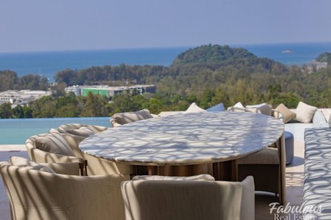 Villa in Bang Tao, Thailand 5 bedrooms № 179544 - photo 6