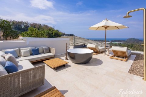 Villa in Bang Tao, Thailand 5 bedrooms № 179544 - photo 27