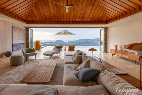 Villa in Bang Tao, Thailand 5 bedrooms № 179544 - photo 4