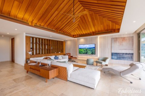 Villa in Bang Tao, Thailand 5 bedrooms № 179544 - photo 5