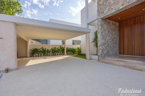 Villa in Bang Tao, Thailand 5 bedrooms № 179544 - photo 29