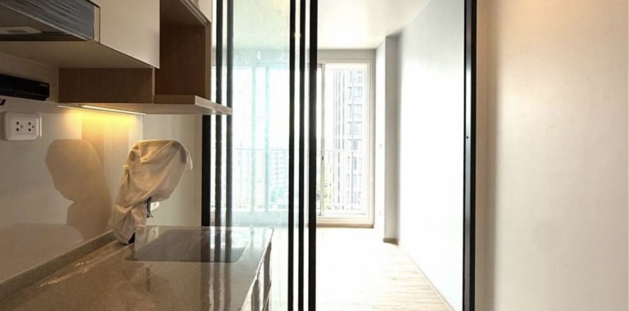 Кондоминиум с 2 спальнями в Ваттхане, Бангкок, Таиланд № 135858