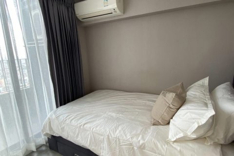 Condo in Sathon, Bangkok, Thailand, 2 bedrooms  № 135859 - photo 8