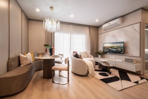 Condo in Bangkok, Thailand, 3 bedrooms  № 114804 - photo 2