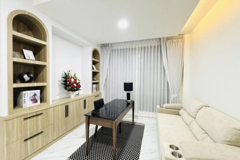 Villa in Pattaya, Thailand 3 bedrooms № 119168 - photo 2