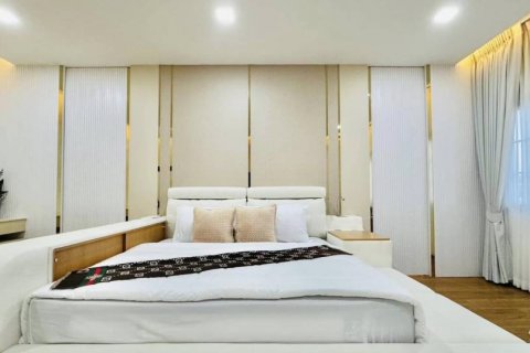 Villa in Pattaya, Thailand 3 bedrooms № 119168 - photo 7