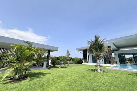 Вилла в Хуа Хине, Таиланд с 3 спальнями  № 167626 - фото 5