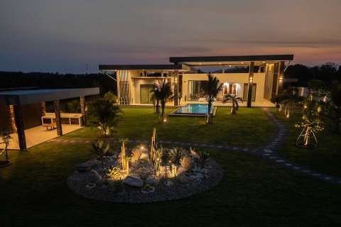 Вилла в Хуа Хине, Таиланд с 3 спальнями  № 167626 - фото 18