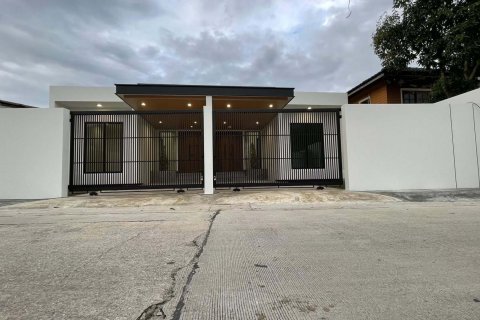 House in Phuket, Thailand 3 bedrooms № 167625