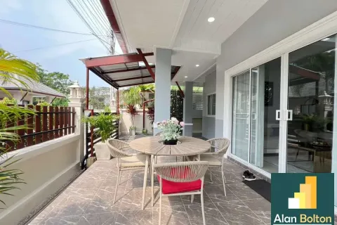 Casa de 3 dormitorios en Pattaya, Tailandia № 210848 - foto 12
