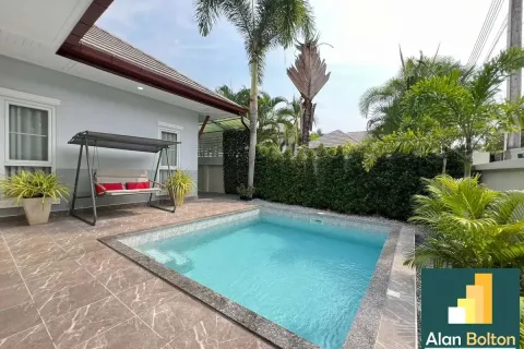 Casa de 3 dormitorios en Pattaya, Tailandia № 210848 - foto 16