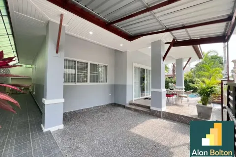 Casa de 3 dormitorios en Pattaya, Tailandia № 210848 - foto 3