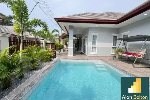 Casa de 3 dormitorios en Pattaya, Tailandia № 210848 - foto 11