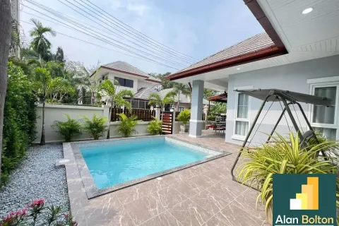Casa de 3 dormitorios en Pattaya, Tailandia № 210848 - foto 10