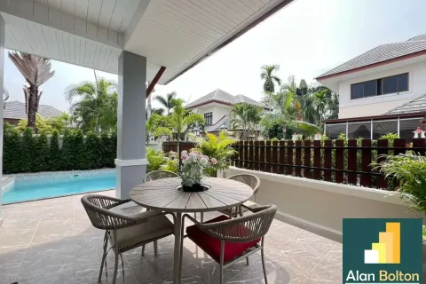 Casa de 3 dormitorios en Pattaya, Tailandia № 210848 - foto 13