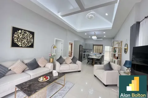 Casa de 3 dormitorios en Pattaya, Tailandia № 210848 - foto 14