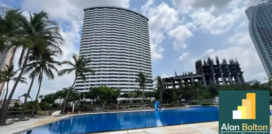 Condominio de 3 dormitorios en Pattaya, Tailandia № 210849
