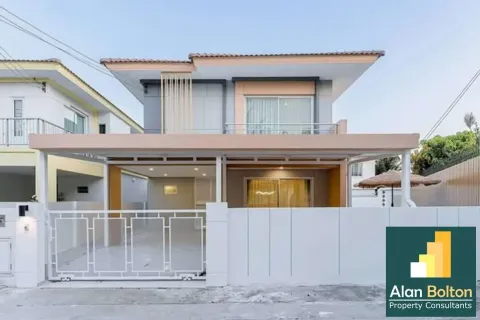 Casa de 3 dormitorios en Jomtien Beach, Pattaya, Tailandia № 210851 - foto 3