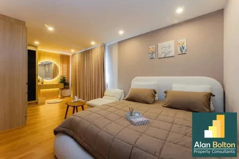 Casa de 3 dormitorios en Jomtien Beach, Pattaya, Tailandia № 210851 - foto 4