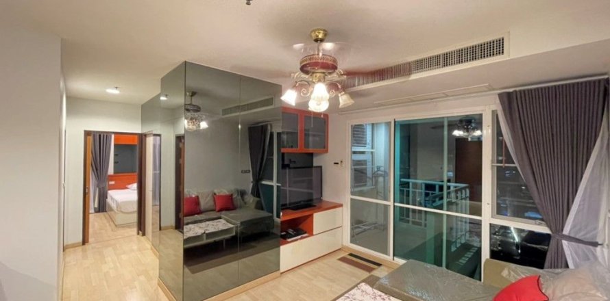 Condo in Watthana, Bangkok, Thailand, 2 bedrooms № 160601