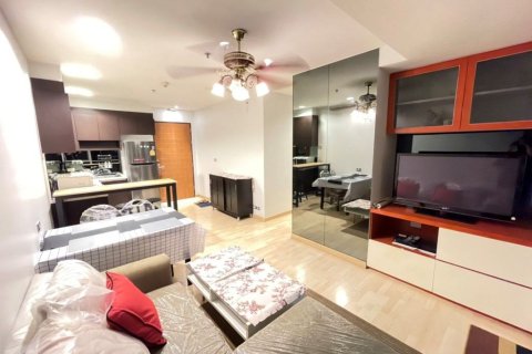 Condo in Watthana, Bangkok, Thailand, 2 bedrooms № 160601 - photo 3