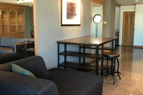 Condo in Watthana, Bangkok, Thailand, 2 bedrooms  № 160605 - photo 7