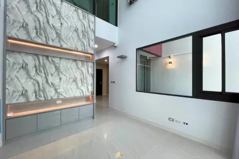 Дом в Суан Луанге, Бангкок, Таиланд с 3 спальнями  № 148918 - фото 6