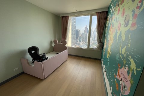 Condo in Sathon, Bangkok, Thailand, 3 bedrooms № 168859 - photo 15