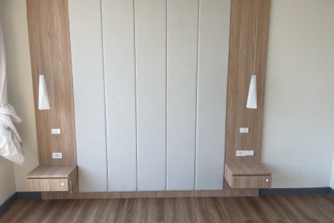 Condo in Sathon, Bangkok, Thailand, 3 bedrooms № 168859 - photo 8