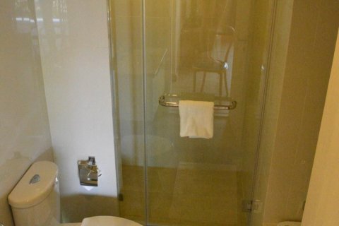 Condo à Watthana, Bangkok, Thaïlande, 2 chambres  № 168855 - photo 6