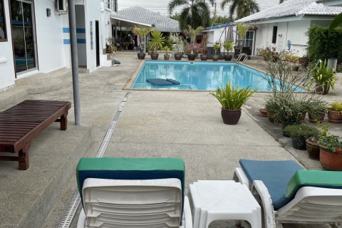 Villa in Phuket, Thailand 2 bedrooms № 168858 - photo 3