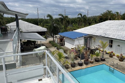 Villa in Phuket, Thailand 2 bedrooms № 168858 - photo 5