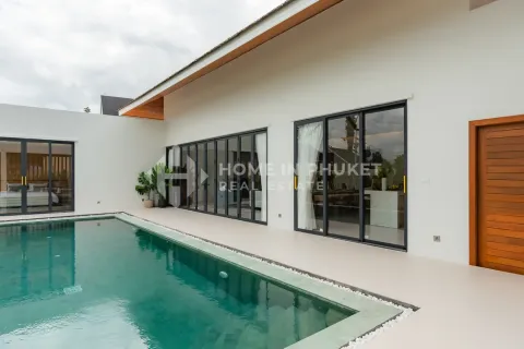 House in Phuket, Thailand 3 bedrooms № 209520 - photo 3
