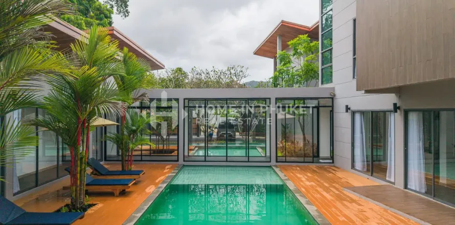 House in Kathu, Thailand 4 bedrooms № 209519